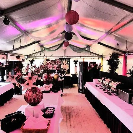 Hotel Restaurant Cafe Houben 2*