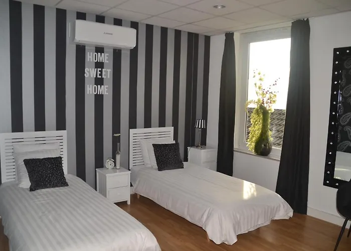 Restaurant Cafe Houben Hotel 2*