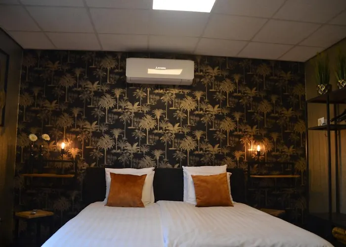 فندق Restaurant Cafe Houben